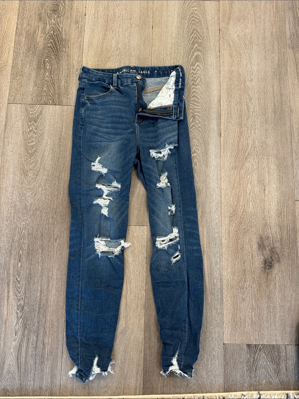 American Eagle Curvy Super High Rise Distressed Jeans